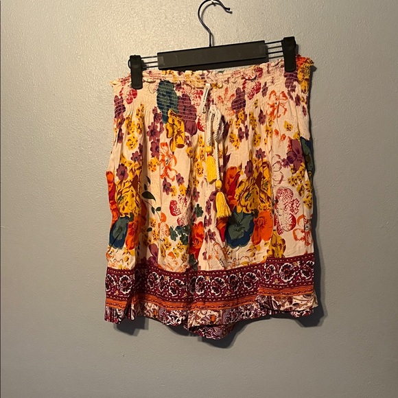 Anthropologie Pants - Anthropologie Multicolor Floral shorts